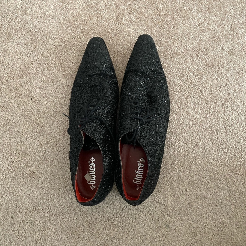 Men’s dress shoes